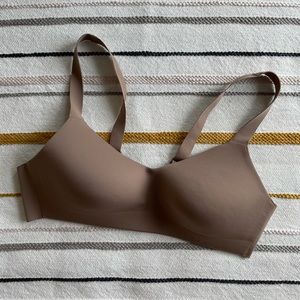 Lululemon Hold True Bra